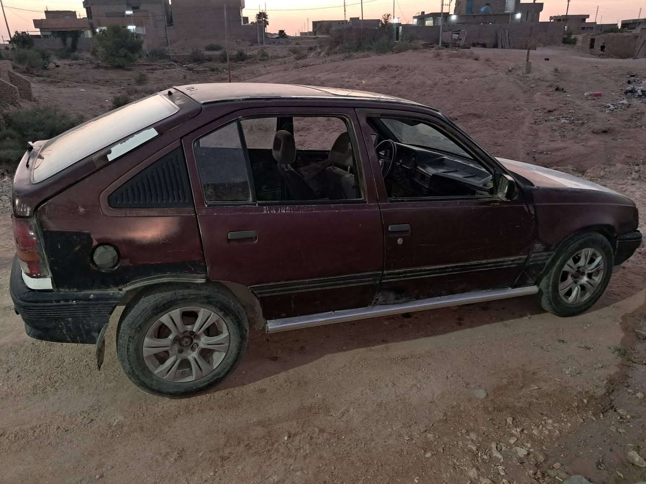 اوبل كاديت شوف العين للبيع واضحة بلصوره حديده سعرهه ٥$ ورقات قفل
الي يشتري يتصل ***********
