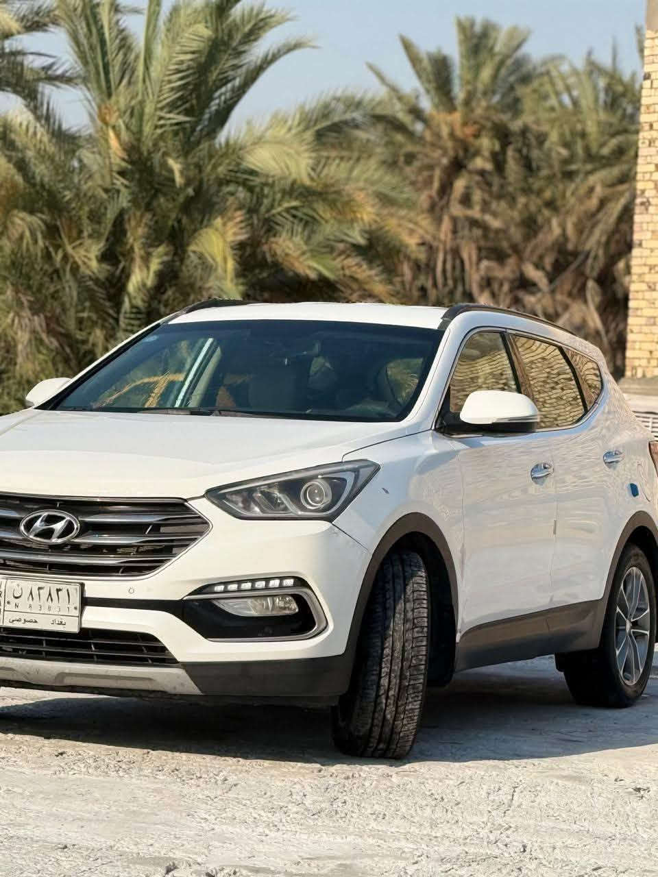 هونداي سنتافي خليجي كفالة عامة من الضربة والصبغ
رقم بغداد  شرط التحويل 
فول مواصفات السيارة ماعدا البانوراما
محرك 6 سلندر مكفول 
السيارة  7 راكب
ثلاث قطع تبريد
حساس امامي خلفي 
شاحن واير ليس
شاشة ايباد 
لايت زنون  
اشاير بلمري
مري كهرباء
تبريد ثلج 
حداده امامي وخلفي شرط الفحص جديده
سيارة جديده بمعنى الكلمة تجي وتشوف بعينك مابيها اي نقص 

العنوان السماوة مركز المدينة 
الاستفسار الاتصال على : 
‏‭***********‬
