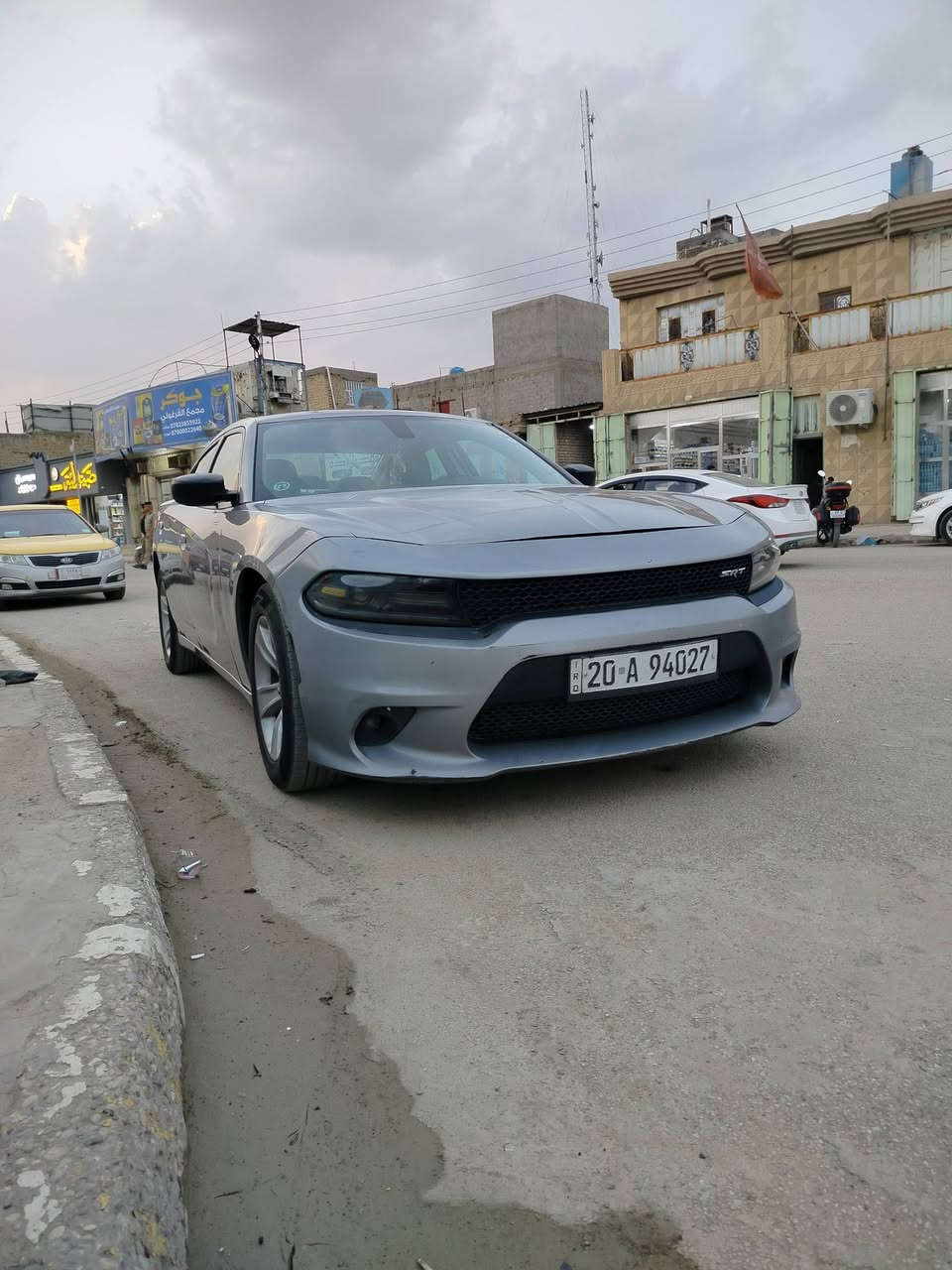 ه سلام عليكم للبيع جارجر 2018 اصل كفاله عامه تخم تاير حدايه امامي خلفي بالكارتون تبريد ثلج مكينه كير اكسن خير من الله صور امريكا بالمنشور وبيه طخه بسيطه الباب وره السايق والباقي كفاله سياره بسمي تحويل ثاني يوم 
بيع او مراوس ب اوباما مكاني الناصريه ***********
