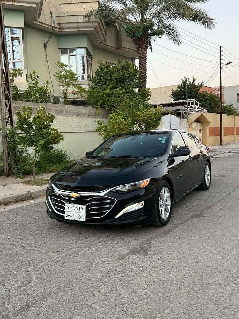 ماليبو 20 بجم كبس كير محرك تبريد كهربائيات تايرات باتري طخم امامي خلفي كلو شرط... ماشيه 100الف مايل ... مواصفات LT  شاشه كامره تحكمات ستيرن جهتين كشنات تدفئه بصمه ابواب بصمه تشغيل تشغيل عن بعد تبريد قطعتين 
هزه سنوية جديد رقم قديم 
ضرر خفيف بدون دواخل ولا ايربك جاملغ خلفي صبغ ..وبيها طخه بالعراق باب يمين تعديل بارد 
مكان السياره موصل 
سعر 110 وبي مجال 
*********** دهوك, العراق
