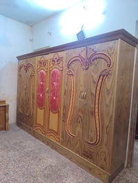 غرفة مستخدمة • ٦ باب • ميسان