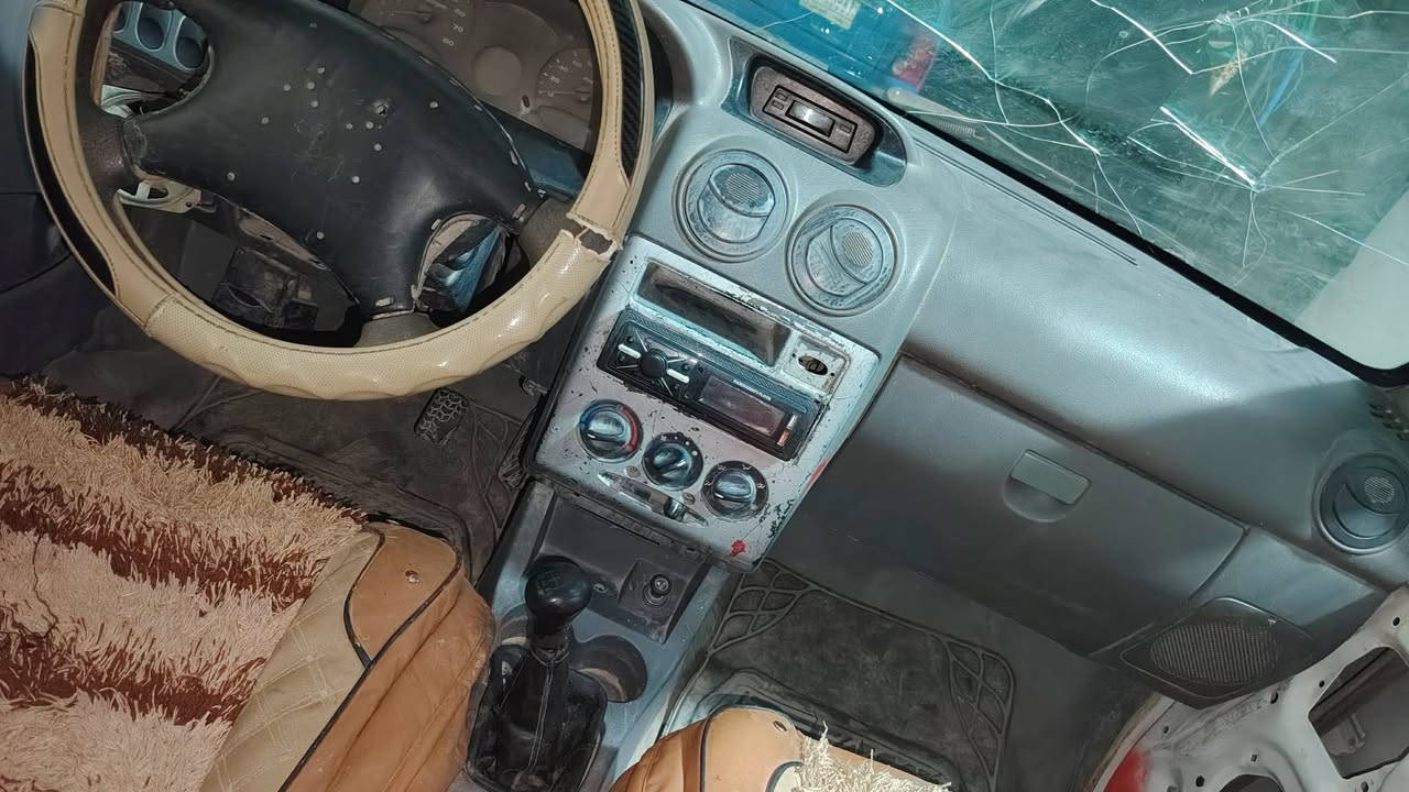 سلام عليكم مكلف بل نشر الي يريد يتصل عل رقم ***********

سايبة خصوصي موديل 11راعيهة يسوي وكالة أو تريد حويل عادي رقم نينوى 
مكينة كير خير من الله كشر كدامك ابيع كوم حديد 
سعر 12ورقة لتجي تكلي شبيهة ما بيهة كوم حديد مكينة كير خير من الله شغالة وتمشي بس يرادلهة ترتيب مكاني بغداد
