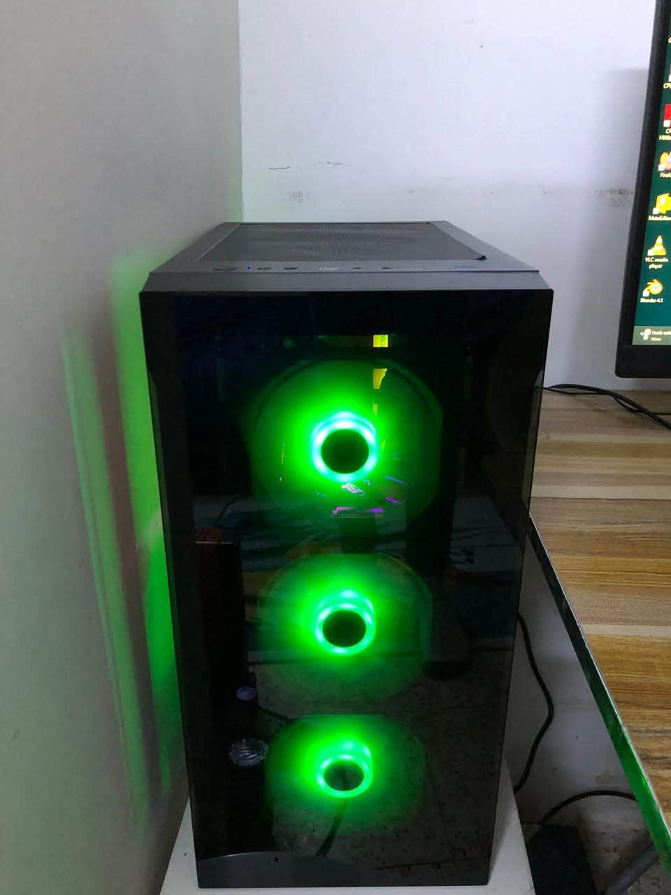 Pc للبيع
الاستفسار على الخاص او على رقم الواتساب ***********
