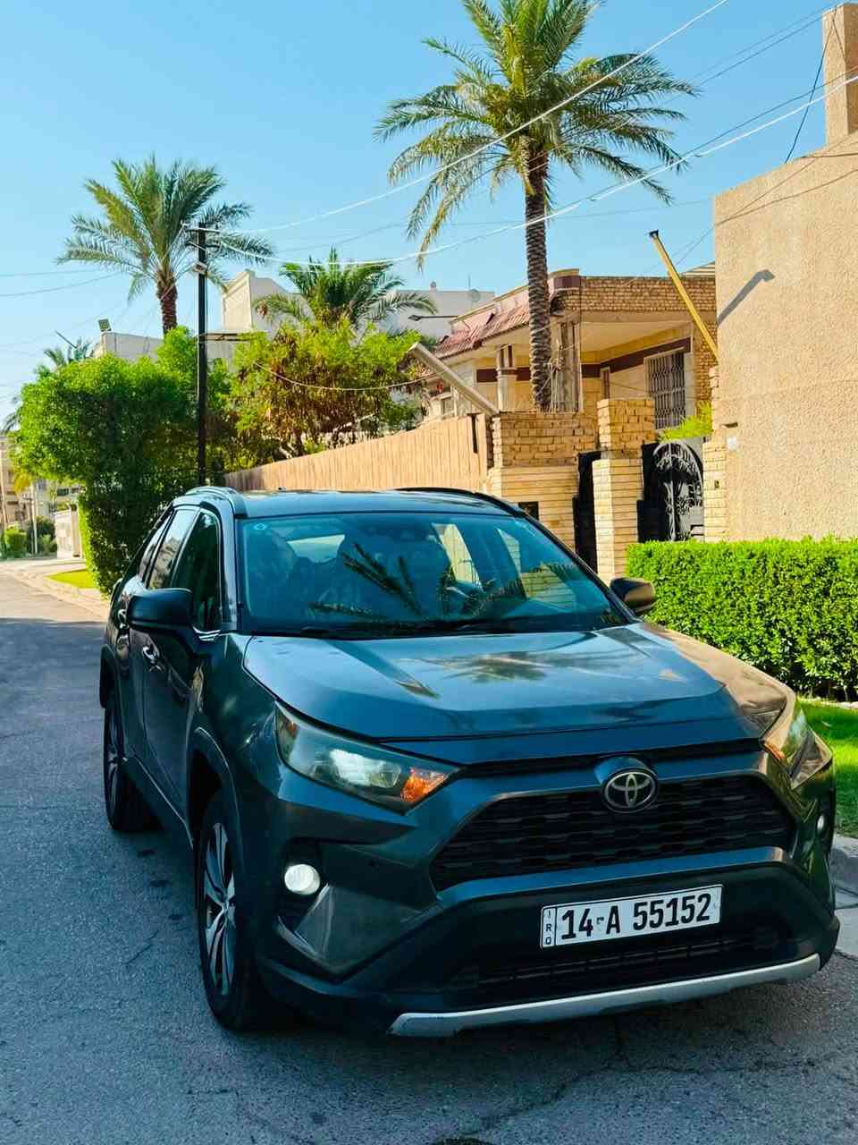 يالله  تويوتا راف فور موديل 2019  السعر (140) 
مكان بغداد التصال ***********
 مواصفات 
تحويل مباشر رقم دولي 
شاشه كبيره المس 
كامره خلفيه دوراه 
فوال تحكم ستيرن
صندوق كهرباء  
حساسات ماميه خلفيه 
رادار مامي 
ثلاث نضمت قياده 
مكان سياره بغداد
