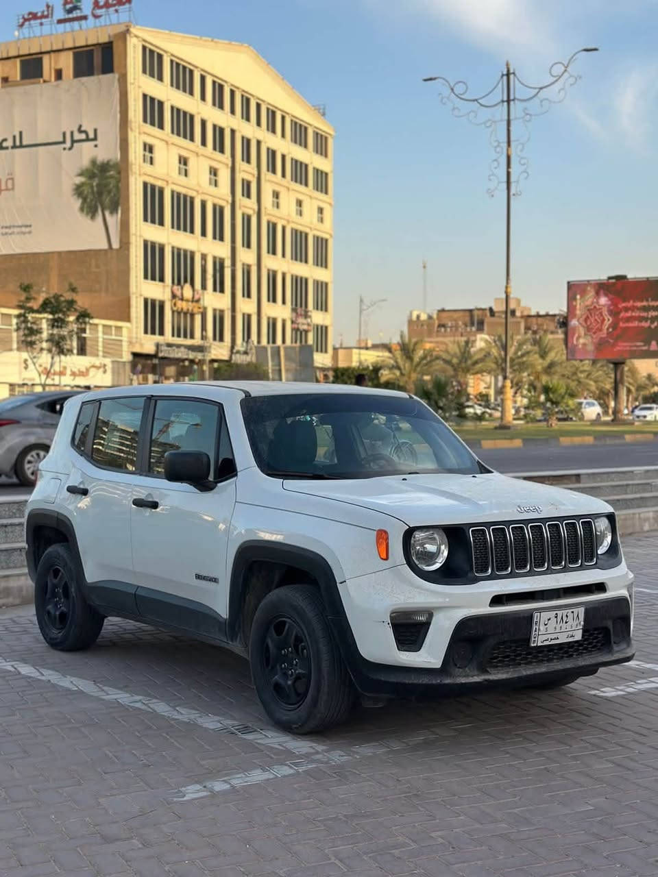 جيب رنجيد  2020

حادث بيبان ثنين  فقط صور حادث وسونار موجود 

محرك 2.4 المرغوب

كير اوتوماتيك من 9 نمر

تبريد شغال + تدفئه

شاشه

كامره داوره

بصمه

تشغل عن بعد

سايد بريك بصمه

دخول ذكي

فول تحكم ستيرن

مثبت سرعه

حساس اطارات

عليها برمجه مراوح يعني بدون حماوه

عليها ادامه محرك كامله + ادامة دهن
سعر ب 115 وبيه مجال كلشش مستعجل ع بيع ومااصور اكو هيج مديل وحادث حلو وبهيج سعر  مكاني كربلاء 
***********
