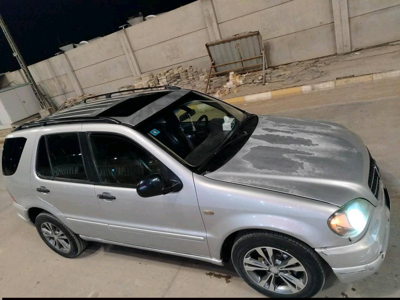 مارسيدس موديل 2000 ml320  سياره نضيفه وحلوه السعر 75 مكانها واسط الكوت وبيها مجال استفسار ***********