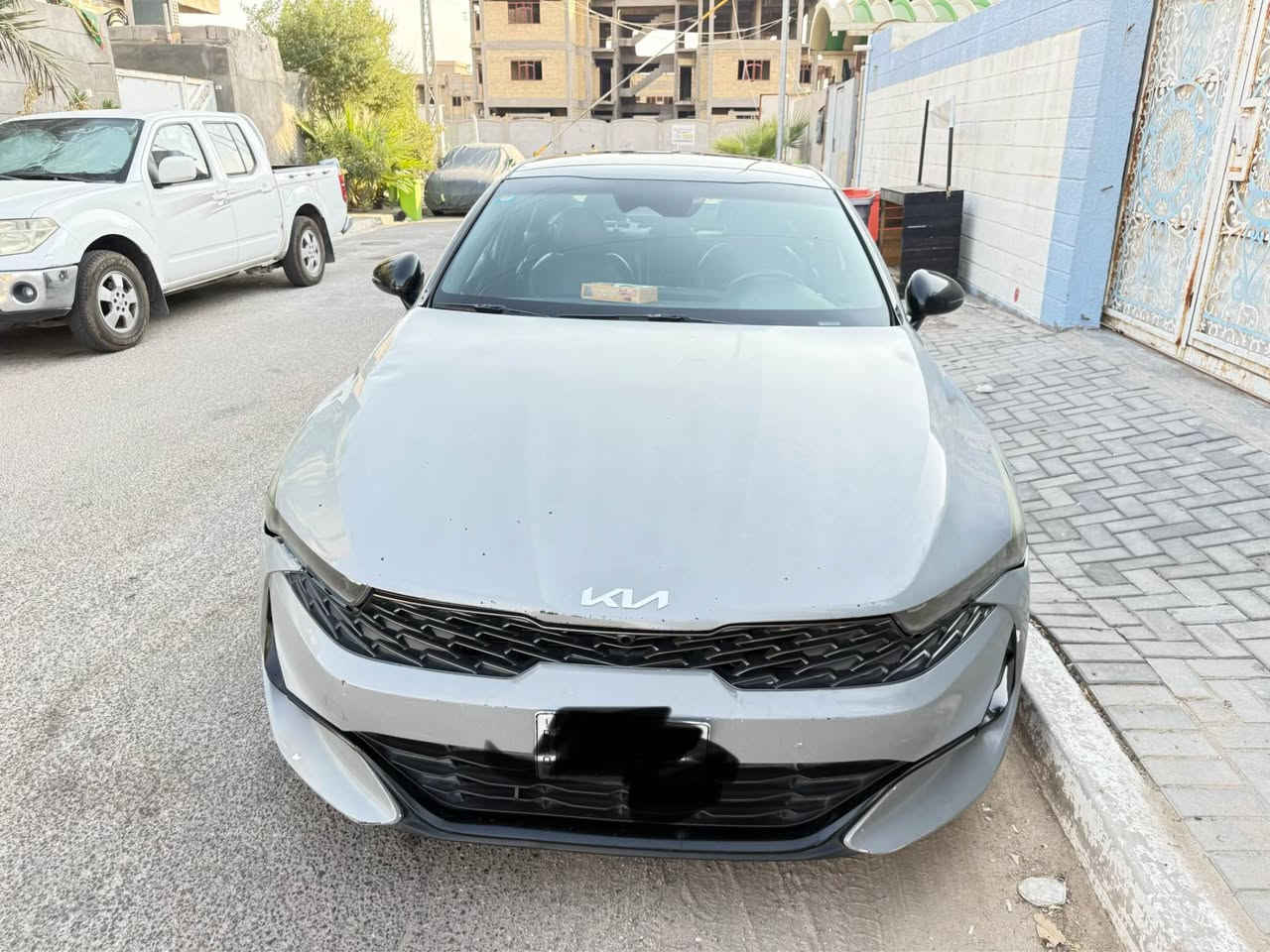 كيا k5 موديل 2021 رفم معوقين مثنى وارد امريكي 
بيها حادثا بنيد وجاملغ الايمن وبيها طخة بسيطة بالباب الايمن موضح في الصورة 
السيارة جاهزة مابيها اي نقص كلها شغالة مكانها بالبصرة السعر 150 ورقة وبيها مجال للشراي 
وهذا  رقمي
 *********** البصرة, العراق
