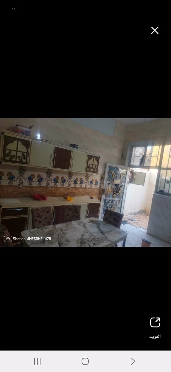 مكلفة بالنشر عنوانه الباويه نوع العقار طابو صرف زراعي سند 25 مساحته 108غرفه صاله استقبال مطبخ صحيات
***********
السعر ٥٥ وبيه مجال

نص مكتوب في الصور:
- Shot on AWESOME A70
- المزيد