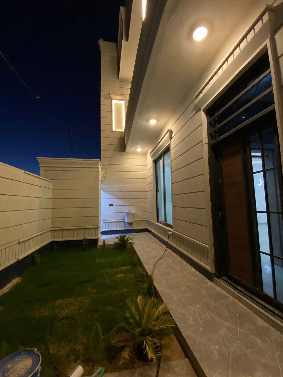 بسم الله دار 
🏡دار للبيع تكريت الديوم التصنيع
🏡 مساحه 190 مترغرف نوم 4 استقبال
🏡 مطبخ مجاميع صحية مناور حديقة 
🏡واجهه حجر حلان سحب مغربي 
🏡شارع 20 وكذالك حديقة 
🏡للاستفسار لاتصال على الارقام 
ليث الدليمي 
*********** اتصال+واتساب
*********** اتصال فقط
مكتب 🏢 ابو رداد 🏢
 وشركائه للوساطه العقاريه
