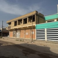 محل للايجار وجه 6 متر ونزال 4.5 متر في  حي السلام 4000 ركن شارع 15 مقا...