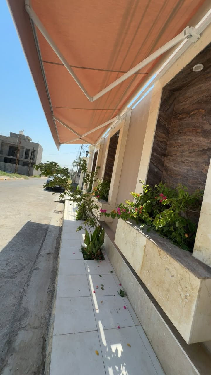 تعلن  شركة الصقر للمظلات الحديثة الثابته والمتحركة

📐عن توفر  جميع القياسات والاحجام والألوان🌈🤙

بكادر متخصص وسرعة بالأنجاز 🫡💯

#ملاحظةالمساحة اقل من20مترمربع تنحسب قطعي💯

تفاصيل العمل والمواد 
1️⃣-بوري مدور(6و5و4)انج  مغلون  💯حسب المساحة
2️⃣-بوري مدور 2 انج 2 ملم مغلون 💯
3️⃣-قماش - كوري - وتر ابروف💯
4️⃣-قواعد دنك 6 ملم20*20 💯
5️⃣-ضمان يدوم لأكثر من((5))سنوات 
6️⃣-براغي مغلون 19-17
قماش مقاوم للحرارة🌞
***********
