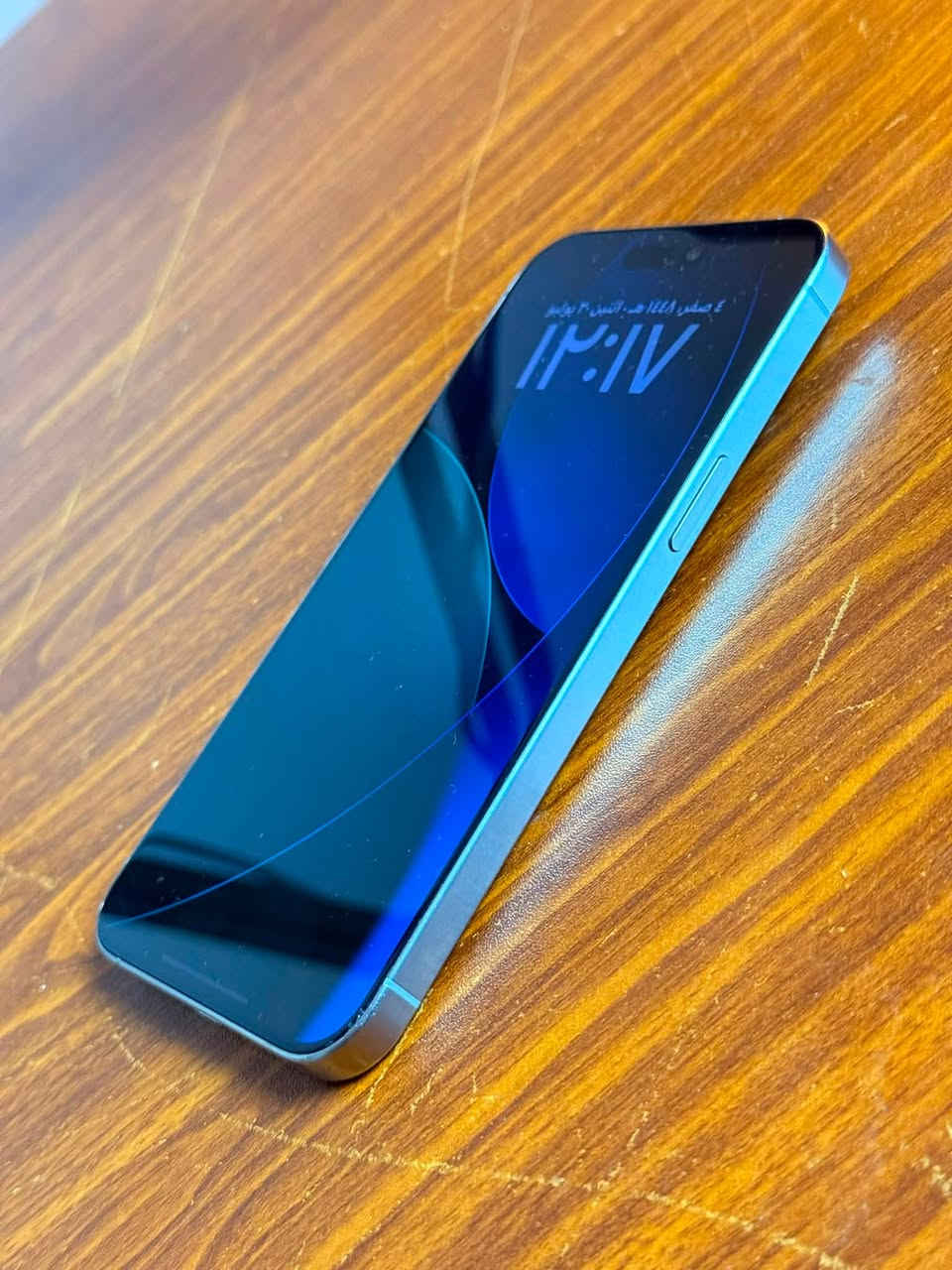 سلام عليكم
ايفون 15 برو ماكس ماستر AAA
ذاكرة 256GB 
بطارية 84
نضافة 85% 
بي خدوش بشاشة وشاصي قليله يعني تخليله لاصق شاشه اضيع 
وخدوش بضهر واضح بصور وفيديو
مع كارتون اصلي وكيبل شحن 
غير داخل صيانة وخالي من الاعطال والمشاكل ضمان اسبوع في حال وجود خلل بالجهاز. 
السعر 900 الف وبي مجال بسيط 
العنوان بغداد حي العامل 
رقم الهاتف وتساب ***********
توصيل غير متوفر
