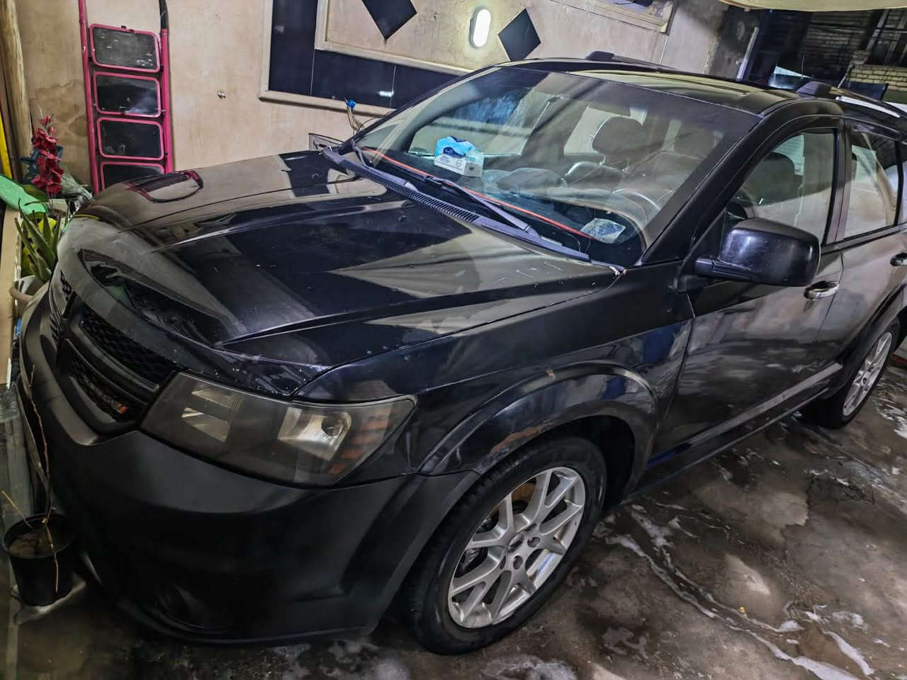 دودج جورني2014 للبيع
رقم بغداد
ست سلندر v6 3600
مكينة كير خير من الله
سبعة راكب 
ثلاث قطع تبريد
لمتدد السياره فول مواصفات
قطعتين حادثها خفيف خشم البنيد والجاملغ
السعر ١٢٠ وبيه مجال 

*********** 
عنواني بغداد الشعب
