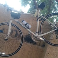 شباب بايسكل جاينت سكيب حجم ٢٨المنيوم وزنه كلش خفيف بايسكل كامل مابي نق...