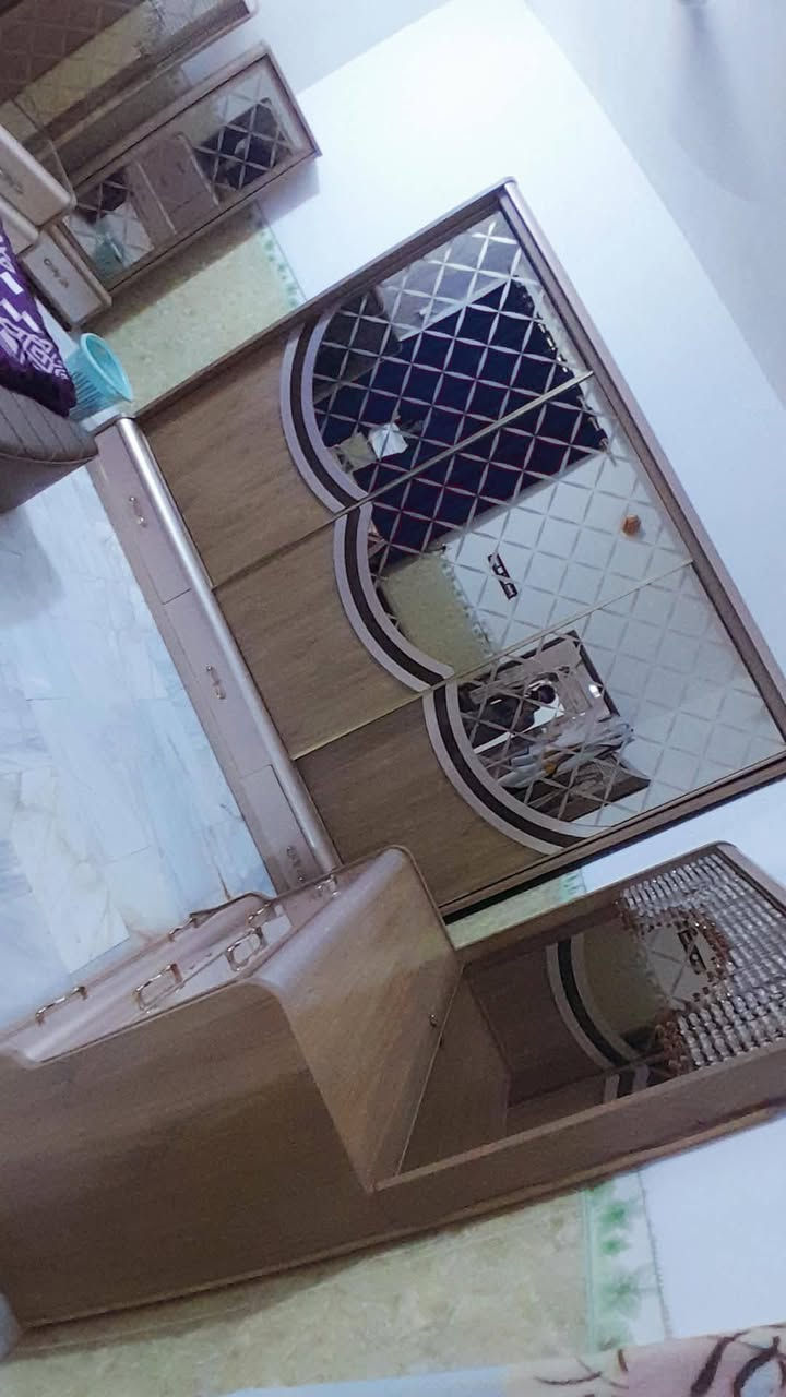 سلام عليكم غرفه نوم عشر قطع سعر ب 900 وبيهه مجال مكاني الحسينيه
