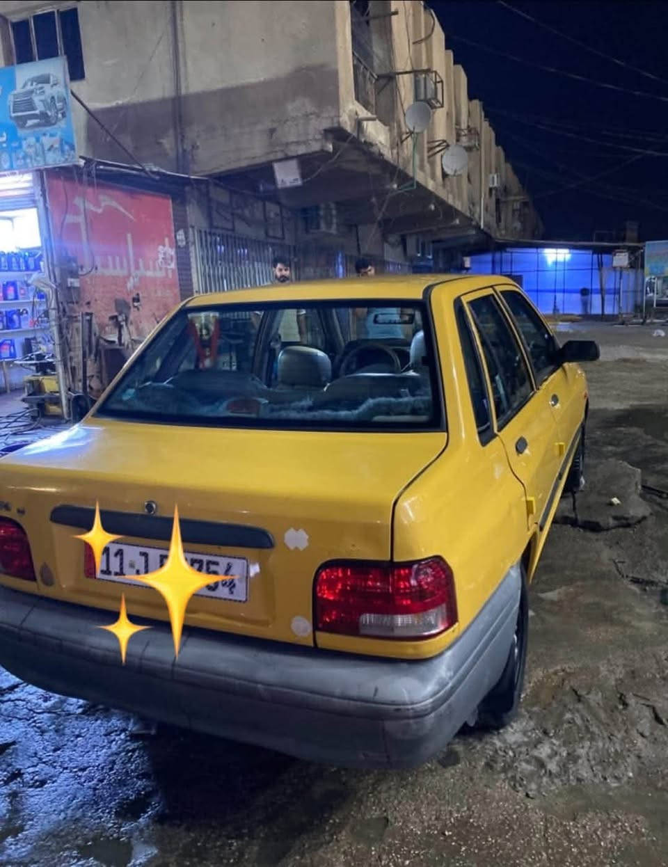 سلام عليكم سايبه مديل 15 السياره جديده وكله كامله تبريد شغال السعر ٣٨ مكاني المشتل الرقم ***********
