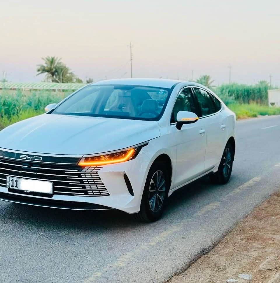 سلام عليكم 
للبيع BYD دسترويل 2025 رقم بغداد تحويل مباشر ماشيه 3 الاف الكلي ٥٠٠ محرك بانزين 
بيهة فقط رصعة في الباب الخلفي جهية اليمين ورصعة في الصندوق زغيره باقي السيارة مكفول السيارة جديدة استعمال شخصي 
فول مواصفات عدا الفتحة غراضها كامله 
السعر ١٩.٧٠٠ 
مكان السيارة بغداد
***********
