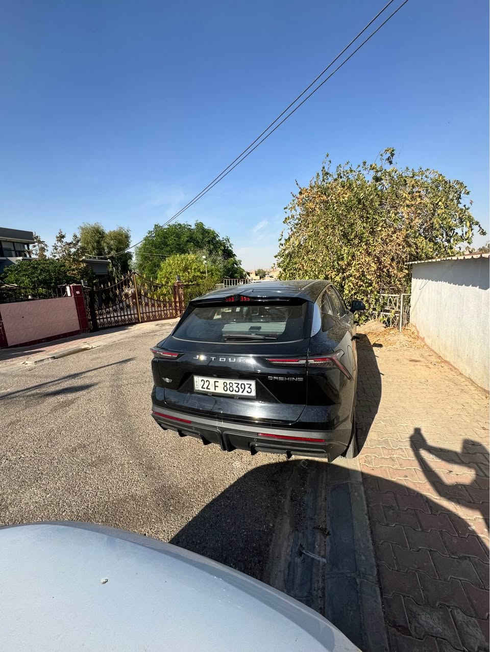 1 فول مواصفات داخل ابيض واحد علي واحد 
2 محرك كبير 
3 كير بالستيرن 
مواصفات معروفة
بدون ضربة وبدون صبغ
صيانة شركة باقية 
شركة هارلم
*********** كركوك, العراق
