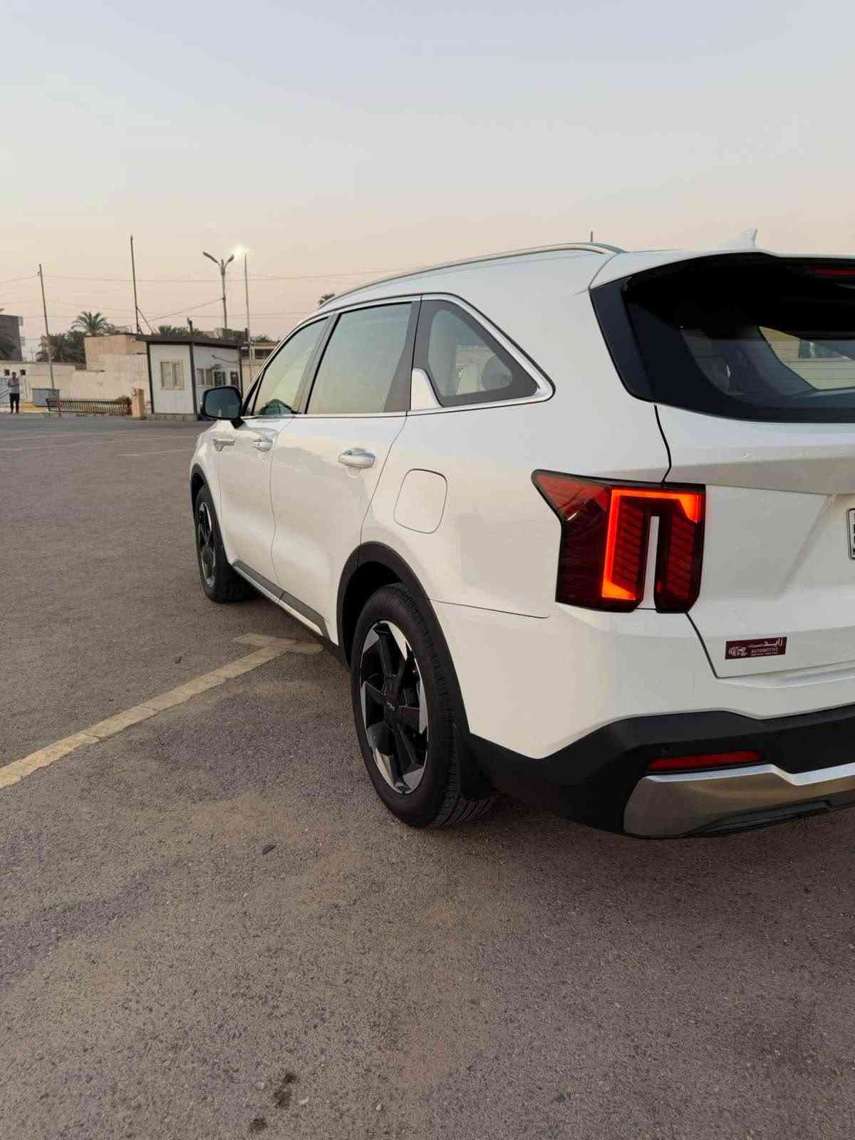 سورنتو 2024 خليجي 
رقم اربيل الجديد تحويل مباشر
بيه شبر صبغ بالصندوق بدون دواخل شرط الفحص 
المواصفات 
ويل 19 
داتو شووو  شاشه 
بصمه + بصمه ابواب 
تشغيل عن بعد 
كير ماوس 
6 سلندر 
7 راكب  
شفتات مقود 
سايد بريك بصمه 
جنطه كهرباء 
كشنات كهرباء 
مري شفط 
بردات جانبيه 
كامره خلفيه دواره 
حساس امامي وخلفي
شاشه متصله 
اوتو هولد
3 قطع تبريد 
اشاير بالمري
سعرها 260 بيه مجال للشراي 
مكان السياره بالرمادي 
***********
*********** الرمادي, الأنبار
