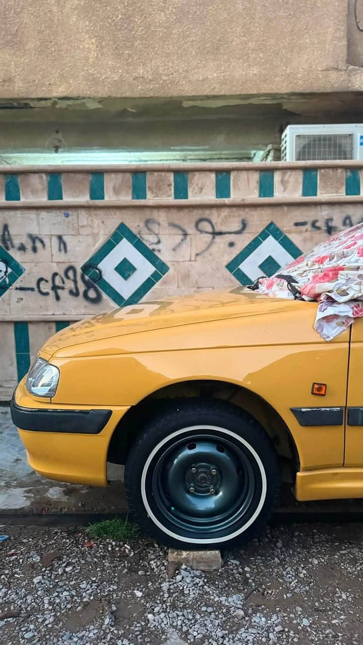 السلام عليكم للبيع بيجو بارص موديل 2015 مصفرة هيئة وغرامات ورقم انكليزي هزة جديدة الخط السنوي البارحة جددته بأسمي شرط التحويل السيارة حلوة وكاملة بيها بس جاملغ خلفي جه سايق وشرط شبرين بيها اذا اكثر لتاخذها ما بيها نقص بس شغلات بسيطة لكيلو متر هوه يشتغل الرون يعبر ال 3 ويوصل للفصلة بس الخلل بل ساعة واكفة وفتحة التبريد مال جه صدر الشباك مكسور والباقي خير من الله تخم تاير خط ابيض صدر جديد كله ايساكو السيارة برغيهاا ايساكو ما اشد شي تجاري دسكات جديدة فيت بم جديد قوايش جدد نضوح ما بيها  تبريد شغال كهربائيات كلشي شغال بيها السيارة متعوب عليها ومصروف عليها هواي ايدي بيها بل عافية ؏ ياخذها الضروف تحكم والله يعوض السيارة مكانهاا ديالى بعقوبة وسعرها 45 وبيها مجال هذاا رقمي *********** واني بخدمتكم اخوكم الصغير💙
