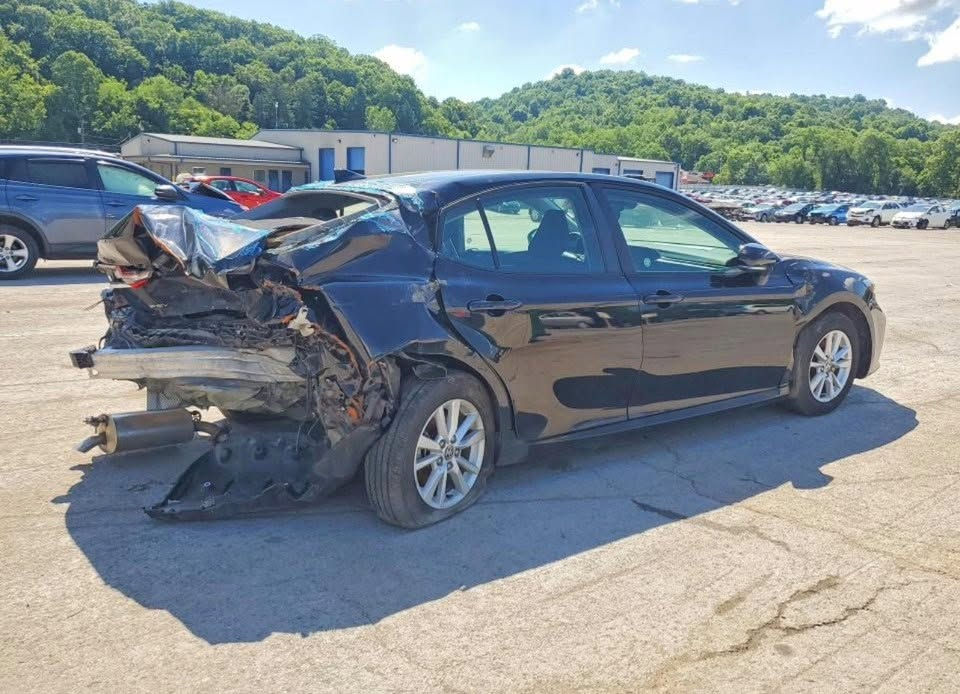 كامري بسعر مناسب جداً 🔥🔥🔥🔥
((مكتب اسديرة لاستيراد السيارات ))

نوع السيارة : TOYOTA  CAMRY.  LE 2025

تاريخ 📅 المزاد 20/8/2026

السعر 🔥🔥 62 ورقه فقط🔥🔥

للاستيراد التفضل بالحضور إلى المكتب 
📍العنوان :اسديره طق طق قرب مول انيس
للاستفسار الاتصال 
***********
نتشرف بكم جميعاً نشكر ثقتكم بنا
