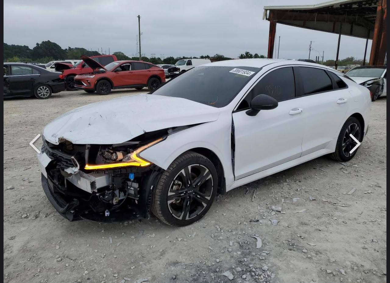 السلام عليكم KIA K5 2024 فول عدا البانوراما بنيد صبغ وايرباك دركه راجع سستم ماشيه41000الف بدون شواصي بدون لغود السياره ليبل واحد مامبدل بيها شي رقم بغداد بأسمي 
محرك 1.6 تيربو 
السعر 175 وبيها مجال 
للأستفسار 
*********** 
مكاني بغداد

نص مكتوب في الصور:
- iQ CARS
- 38601934