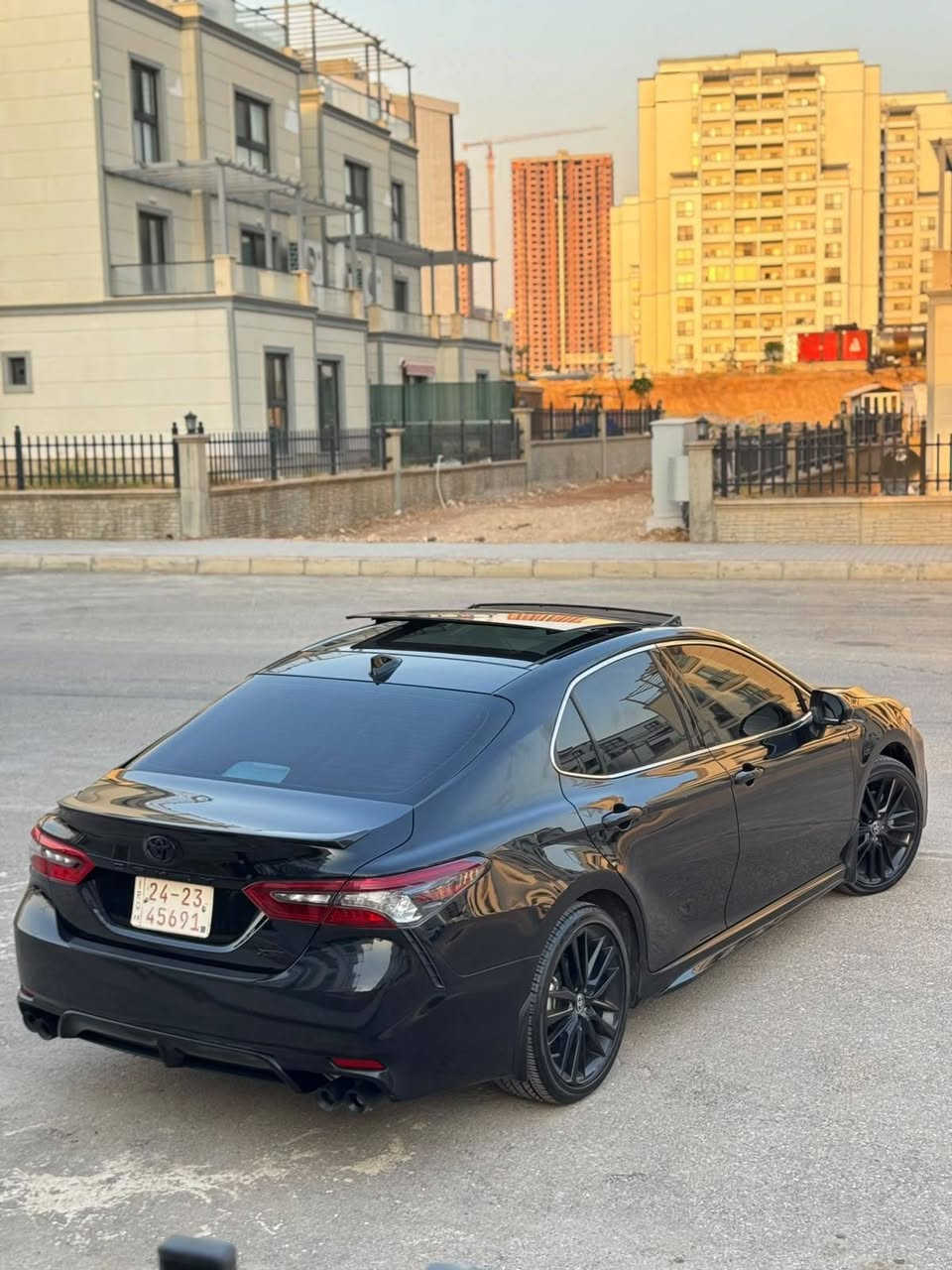 toyota camry ***********
مؤديل 2024  v4
مواصفات (XSE) فول فول. black
(به سمه ، پانؤراما ، كوشين جلد و كاره بايي و هيته ر ، شاشه گه وره ، شه حنى مؤبايل ، شه غال ، گير له سوكان ، گيج الكترؤنى ، ويل ره ش و سپؤرت ، ٣ مؤديلى لي خورين ، ٥ رادار، خه تى جاده) ته نها ده رگاى و نيوو جاملخ سبوغ پشت و پيشي كه پس هه موو شتيكى به شه رت (٤) هه زار رؤشتييه*********** أربيل, العراق
