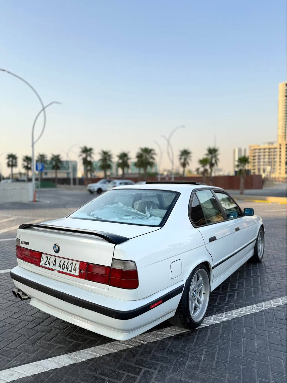 شتی جوان و پاک 🇩🇪
بی ئێم بۆ فرۆشتن 
مۆدێل 1992
گێڕ ئۆتۆماتیک بیلاد مەکینە 525i
گێڕو مەکینەو تەقەو ڕەقەو تەبرید بەشەرت 
سەیارە یەک پارچەو نیوی  بۆیاخە بەبێ لێدران 
زۆر تازە ماوەتەوە ماڵی دۆستە چوار تایەیی تازەی بۆ بەسراوە سێرڤزی عامی بۆ کراوە 
هەموو گیانی بەشەرتە 
شوێن هەولێر 
سعری 68مەجالێکی بریانە 
ژ.م *********** أربيل, العراق

