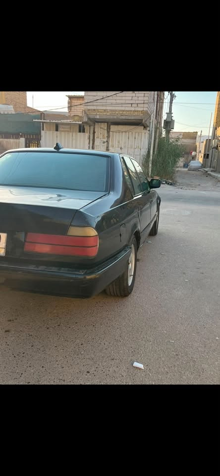 السلام عليكم  للبيع   BMW موديل 1992 730 مفتوح 6 سلندر رقم بغداد وتحويل ثاني يوم كير ومحرك بشرط بالجيس تبريد ثلج قطعتين تبريد  الحماوه انساها غرفه جلد بالجيس السياره ابلاديه شرط مصبوغه عام جماليه السياره نضيفه صرف البانزين اقتصادي للاخير  سنتر لوك كله شغال ولا كلوب مشتغل بالدشبول 
المكان دوانيه  
 السعر35  السياره الهاتف ***********
