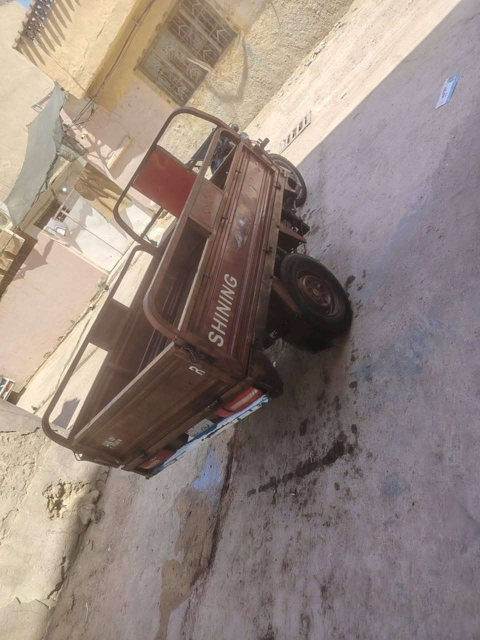 ستوت للبيع مكفول رقم أبيض كربلاء مكان بالسده الهندية ***********
