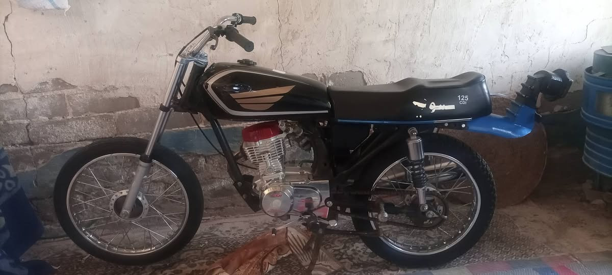 دراجه لل بيع مديل 26تعميره تيربو وراق سكنر مفتوحه ولفات 01 مكان غماس سعر 500وبيه مجال ***********
