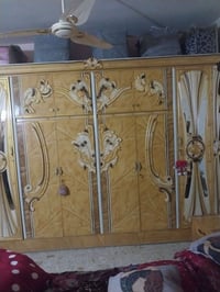 غرفه ٦ابواب ملحق نضيفه ٩٠باالمئه للبيع هاتف 07702609830 النهروان