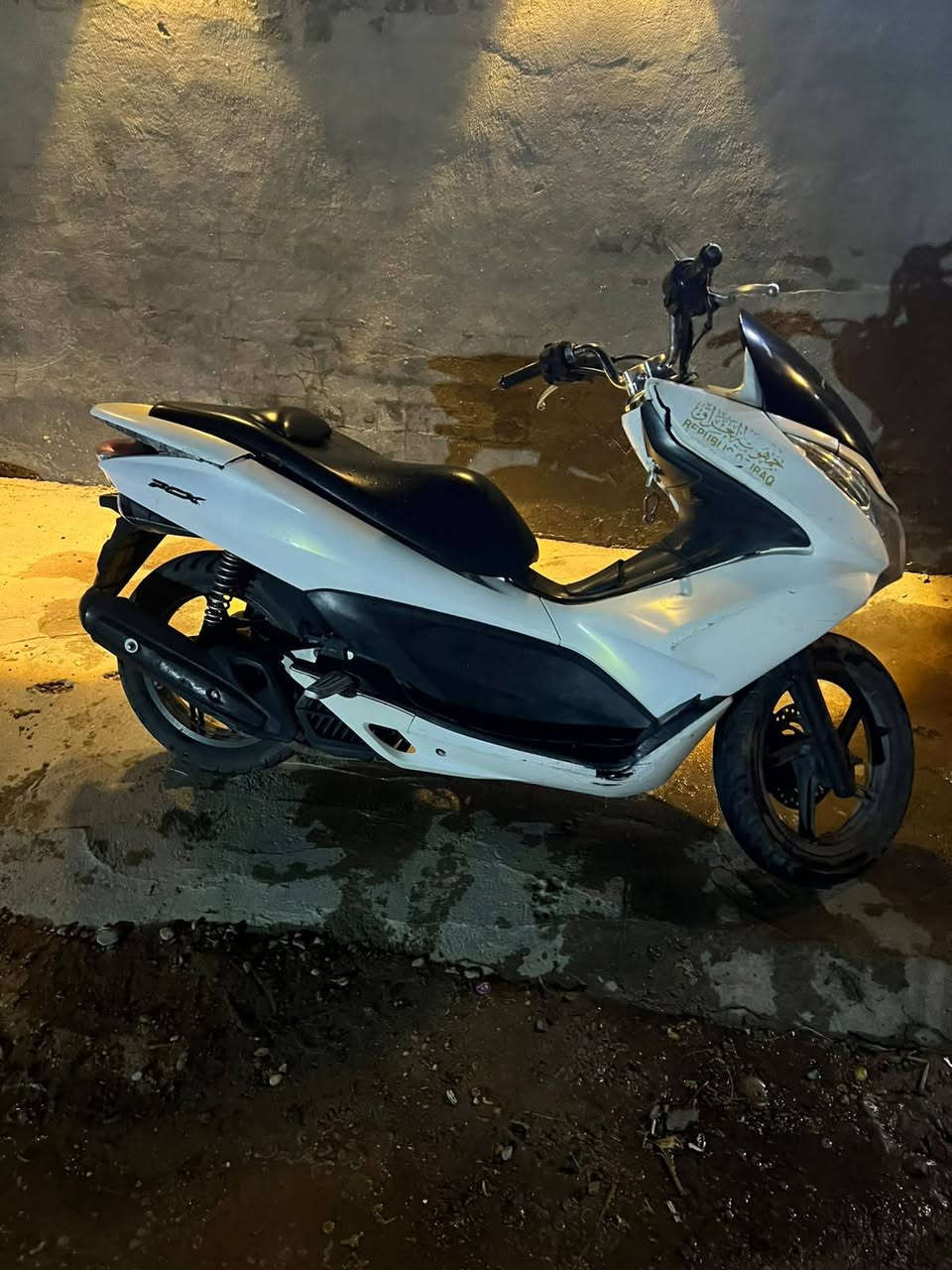 سلام عليكم pcx جيل أول ياباني دراجه خير من الله (مكينه مكفوله بل جيس برغي ممفتوح بيهه) كهربائيات كلهه شغاله نقص الدراجه 1- جاملغ امامي 2- ستاند تعليك فقط وبيهه لواحض بل كفر مكاني بغداد شعب السعر (950) وبيهه مجال *********** تحياتي للجميع 🥰
