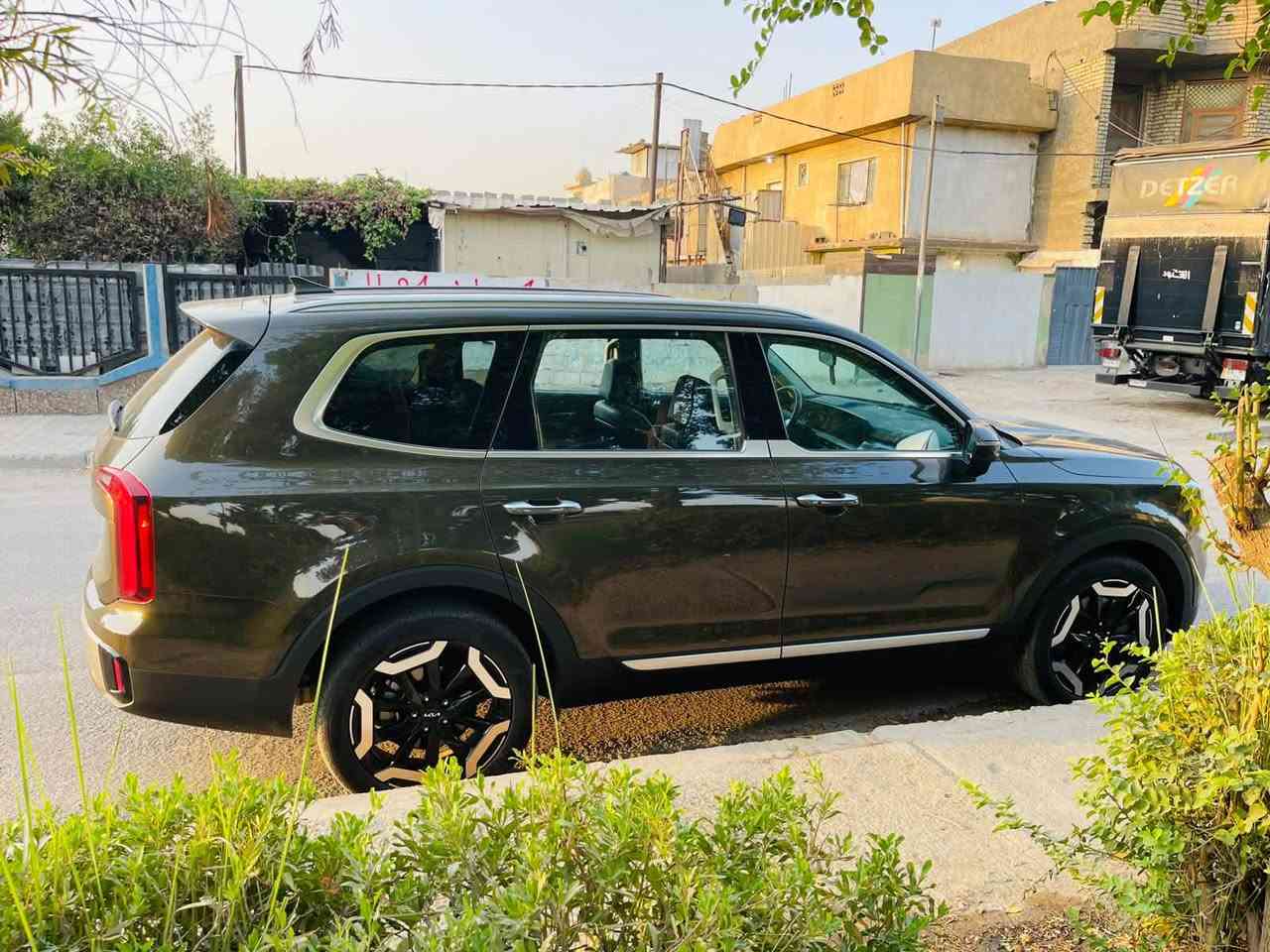 تولاريد موديل 2025مكفوله بدون صبغ بدون تبديل فقط دعاميه صور الحادث موجوده بالمنشور السياره شهداء بسمي ماشيه 10 ألف ايرباك دركه مكاني بغداد السعر 29 ألف الرقم ***********
