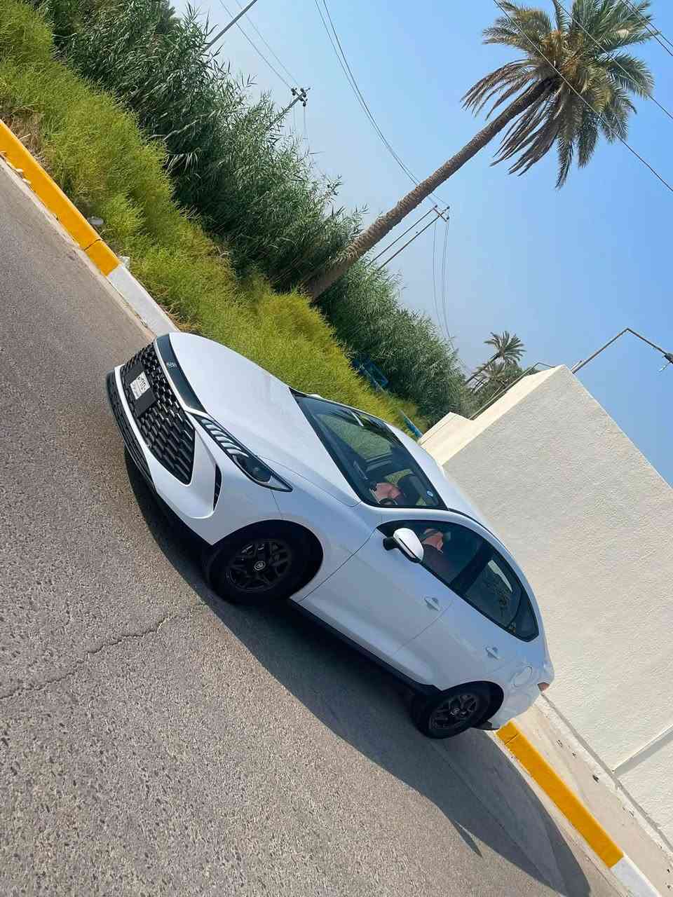 سلام عليكم byd كن بلص كفاله عاما بدون اي ملاحضه ماشيه 10 الاف الكلي رقم بغداد بأسمي داخل احمر السياره كلش حلوه وجديده بدون شخط بدون رصعات كفاله حتا دعامياتها 
مكاني كربلاء 
***********
