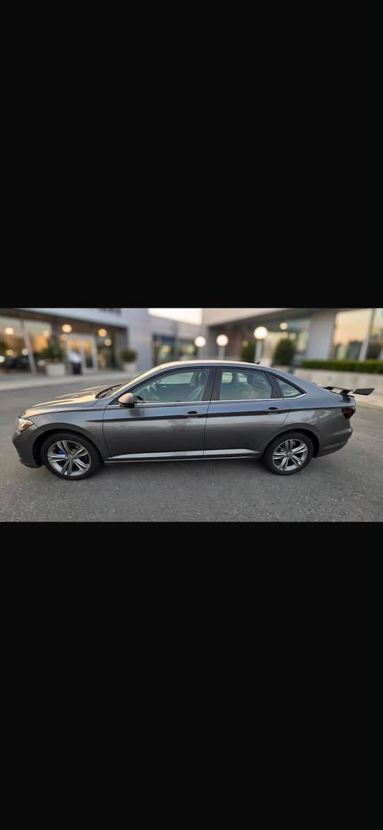 للبيع Volkswagen Jetta 2024 فئة SE

الموديل: 2024
الفئة: SE
الممشى: 52 الف ميل
المواصفات: بدون بانوراما - تبريد قطعة وحدة - كشنات جلد مع تدفئة - 3 وضعيات قيادة (ECO / SPORT / عادي) - تثبيت مسار - رادار امامي - كامرة خلفية - حساسات

حالة البدي: قطعة وحدة صبغ فقط جاملغ الخلفي جهة السكن بدون دواخل ولا شاصي - باقي السيارة كفالة عامة

السعر: 148 ورقة وبيها مجال
المكان: بغداد - الزعفرانية
للاتصال: ***********

نص مكتوب في الصور:
- 73 4G 12:28 3 / 12 1:1 bid.cars