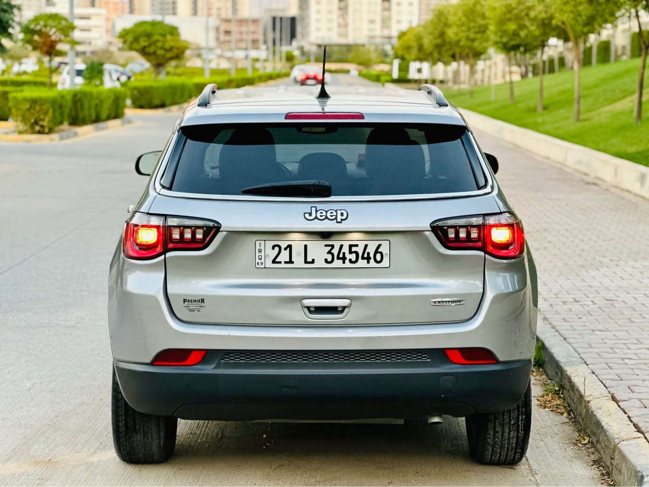 Jeep Compass 2021 - LATITUDE 📦

سەیارەکە مۆدێلی ٢٠٢١ زۆر جایز و لۆک 
مواسەفات : 
بەسمە 
درگا بەسمە 
برێک بەسمە 
ئۆتۆ ستارت ستۆپ 
تراکشن کۆنترۆڵ 
شاشە گەورە 
کامێرا 
بیلاد ناو سپی 
کوشن جلد 
تەحەکوماتی کامل سەر سوکان 
گێڕ ئۆتۆماتیک و عادی 
ئاوێنە هیتەر 
زۆر مواسەفاتی تر 

سەیارەکە دەعمی زۆر خەفیفە 
بۆنید و چەمەلەغی پێشەوەی لای سەکن بۆیاخە بە هیچ شێوەیەک ناوی نەگرتووە و ئیرباگ سیستەمە 
سەیارەکە چوار تایەی لۆکی لە ژێرایە 
سەیارەکە مەکینەی ٤ بستۆنی ٢.٤ ی مەرغوبە 
گێڕ و مەکینەی بە شەرت 
تەبرید و کارەباییات هەمووی بە شەرت 
تەقە و ڕەقەی نییە 

سعری خوار هەموو بازاڕ 

سعر : 119$ و معامەلەیەکی زۆر کەم 

📞 *********** السليمانية, العراق
