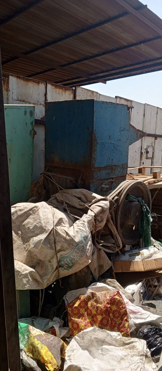 سلام عليكم مكينه ثرامه لايلون البيع
كل غراضهه موجوده 
عنواني بغداد مدينه الصدر 
السعر 3 مليون وبيهه مجال وهاذ رقمي *********** 
اتصلو وتساب
