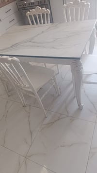 طاولة سفرة • ٦ كراسي • بدون تلف