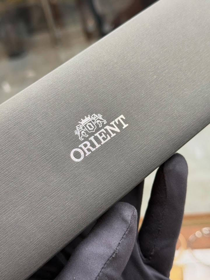 ORIENT Bambino original automatic 🇯🇵 
Made in Thailand 
41mm
22 jewels 

300.000 بغداد, العراق
