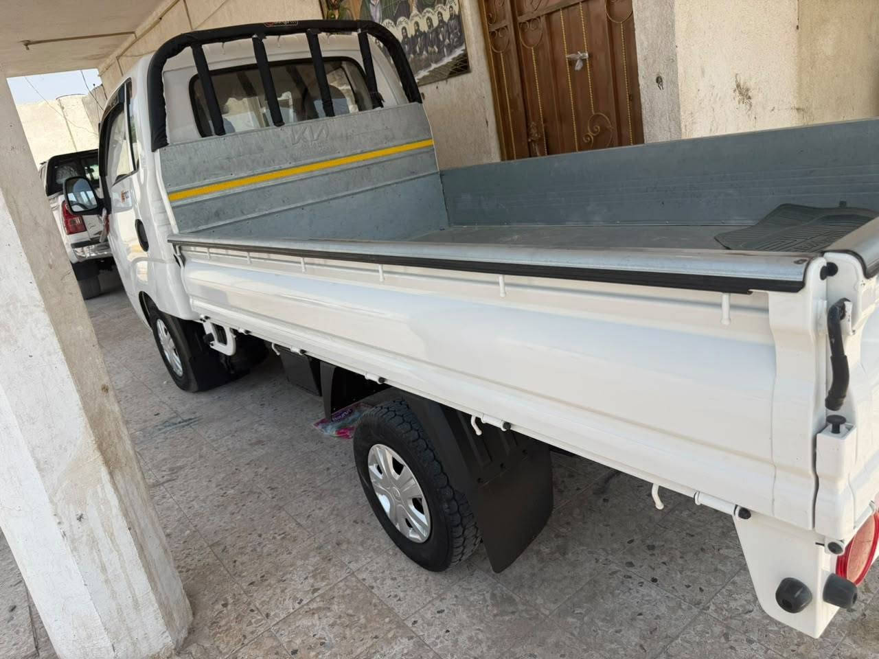 " السلام عليكم  ....

*للبيع كيـا بنگـو  "  KIA Bongo  "

#السـعـــر_173$  ورقــه 💸💸

•للأتصال على رقم الهاتف 📲📲 ...
•
• 👈🏻👈🏻  [[    - *********** -   ]]  👉🏻👉🏻
•
ـــــــــــــــــــــ ــــــــــــــــ ـ ـــــــــــــــــ ــــــــــــــــــــــ
*موديل «2026»
*گير عادي
*رقم البصره الدولي
*بأسمي شخصيـاً
*( تحويل مباشر ✔️ )

|| السياره مكفوله گفاله عامه  ||
*حداديه كير مكينه شاصي گفاله
*السياره جديده `زيروو

-ماشيــه_26, إلـف
-مغلفة كشنات وبدي

•فوول مواصفات 💯 
-2 راكـب
-تبريد❄️
-تدفئه
-مسجل 📻 
-تايرات جدد
-سبير ما نازل
-دواخل رصاصي
-تحكم بالستيرن
-ما بيهه اي نقـص

🔹 باقي التفاصيل اتصل إعلاه 👆👆  ...
 #العنــــــــــــــــوان_البصـــــــــــرة
-------
للإعلان عن سيارتك :-
   - Centers Qasim  ✅
