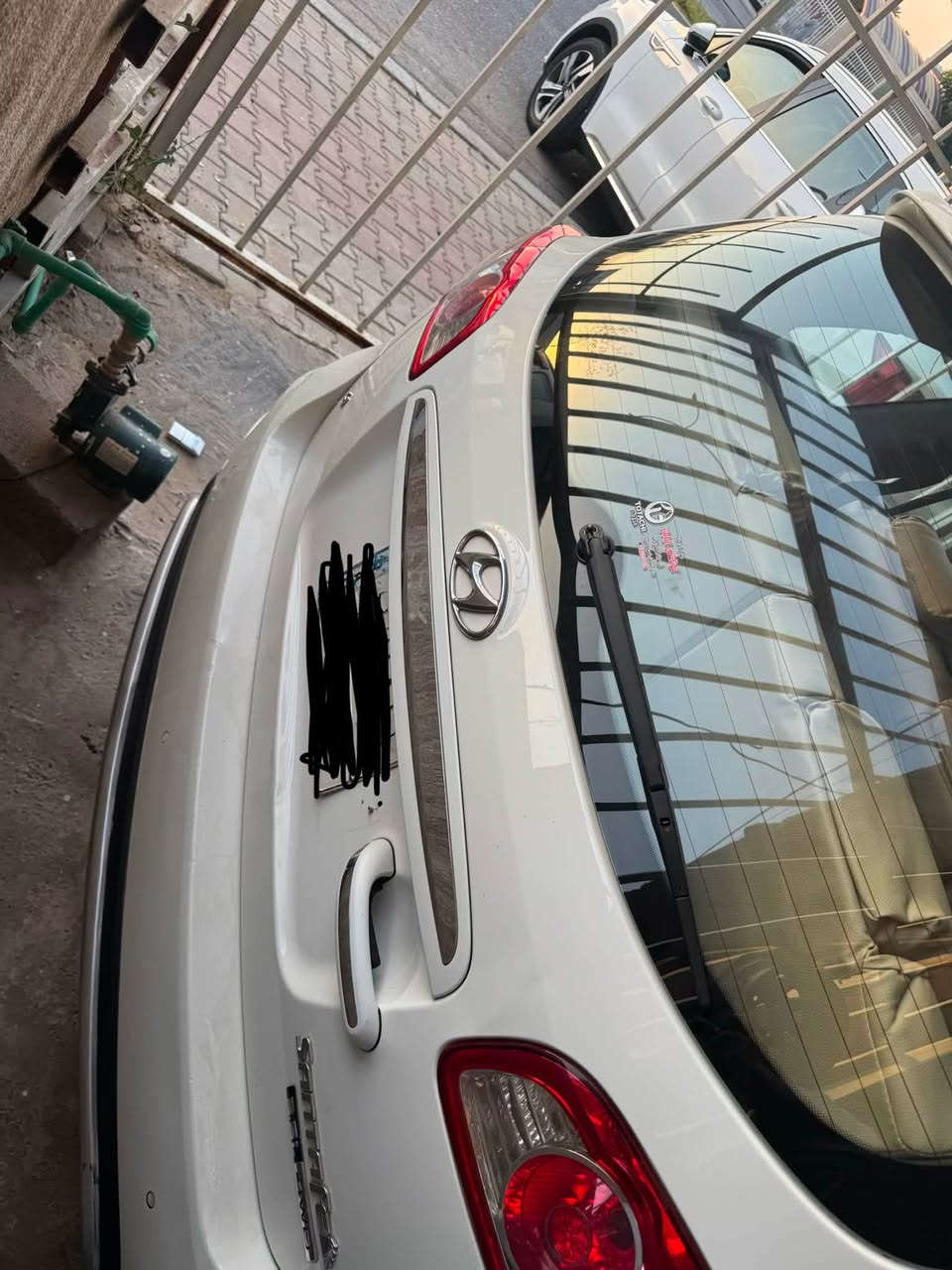سنتافي خليجيه موديل 12 فول اعلى فئه بغداد تحويل مباشر محرك 6 سلندر بصمه فتحه كشن كهرباء فور ويل اشاير مري وشفط تبريد 3 قطع محرك ما مفتوح تخم تاير صدر تبريد كلها شرط 
السياره جدا نظيفه
بيها شويه بارد حسب السونار المرفق
سعر 152 بيها مجال 
الضلوعيه / معرض المصطفى
***********
***********
