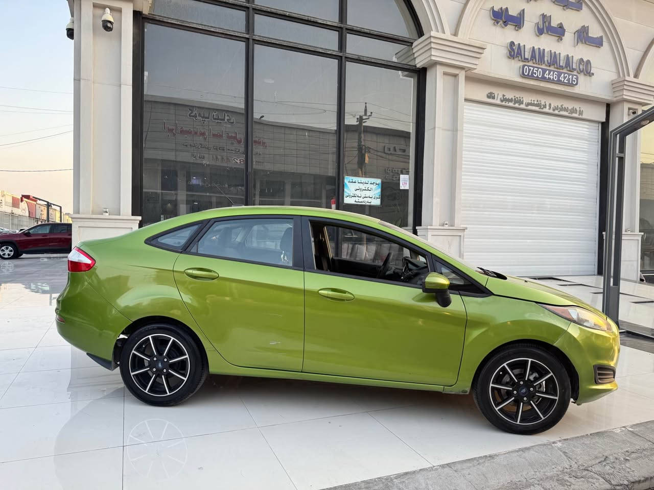 Ford festa 2019
700$ غرامةى لةسةرة ايدةمةوة دواى مامةلةكة
2019 1جاملغى سبوغى دوبةية بى ژورى بي ارباك پشت و پيش كةپس 
3 پارچةشى تةنها كليرى امريكاية
گير مةكينة كارةباى بةشةرت
نرخى68 وةرةقة 
ناونيشان هةولير
*********** أربيل, العراق
