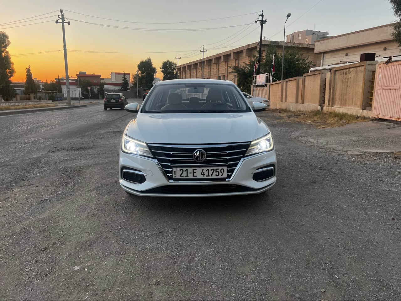ئیمجی 2024زەمانی شەریکە مواسەفات كۆمفۆڕد بی بۆیاخ بۆیاغ تەنك بی سارد تە نها32 هەزار ڕۆشتووە لە ٣٠ هه زارا كامل سێرفسی بۆكرا لە شریكە پلاك ومە سفی وڕۆنی گۆڕا مەکینەو گیڕی بەشەرت كامل جوانكاری بۆكراوە گاعی سەردۆسەوبالی سەرسنوق سوكان تەقەڵ تاقم كوشنی ویل فیتی ئیماراتی  جامەكانی لەزگەی ئە سڵی دژە خۆری لێ دراوە دوو بەسمەی بیلادی لەگەڵە سەنەوی تا2029تازەیە تایەی تازەیە  سپیری دانەبەزیوە سعری ١٠٥ گەڵا مجالێكی كەمیشی تیایە سلیمانی 
*********** السليمانية, العراق
