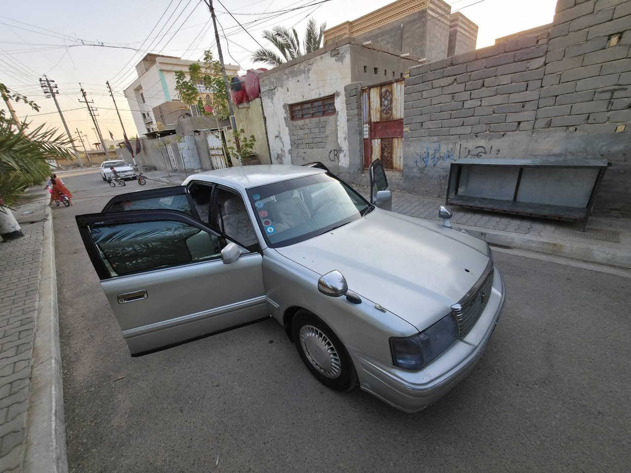 سياره راس الثور تكم موديل 1997
مكينه 3000
مكفوله من الضربه والكصه ونقل الجثه والعيب الشرعي 
ما عدا مصبوغه جماليه تبريد شغال حداده جديده تخم تاير يعني سياره جاهزه من كلشي 
السعر 85 وبيها مجال 
العنوان بصره قضاء المدينه 
للاستفسار ***********

