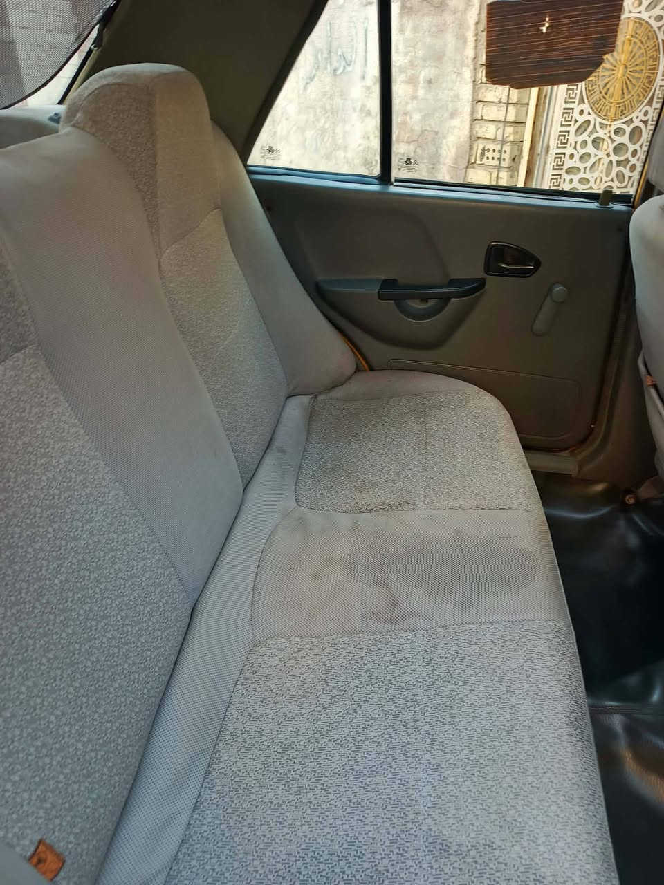 السلام عليكم سايبا مديل ٢٠١٥ رقم بغداد بسمي سيارة كشرها حلو معمر بيها لهلالات ومبدل بيها جاملغ امامي عكس السايق تبريد شغال مكينة وكير جدد كهربائيات كلها شغالة ...السعر ٣٥ وبيها مجال بسيط الرقم ***********
