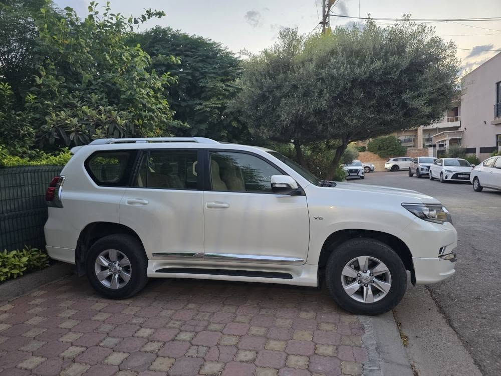 Toyota Land cruiser prado 2022
سلام عليكم                     
تویوتا لاند کروسر برادو ٢٠٢٢
من شرکە ساس 
ماشیە ٤٥٠٠٠ کم
بها نص قطعە، نصف جاملغ خلفي صبغ
مرقم اربیل باسمی
سعر ٤٢٠ ورقة
***********
***********
.......................................
سلام عليكم 
تویوتا لاند کروسر برادو ٢٠٢٢
شەریکە ساس
٤٥٠٠٠ کم ڕۆشتووە
نيو پارچەی هەیە، نیو چاملغی دواوەی سبوغە
رەقەم اربیل بە ناوی خۆمە
سعري ٤٢٠ وەرەقەیە
***********
*********** أربيل, العراق
