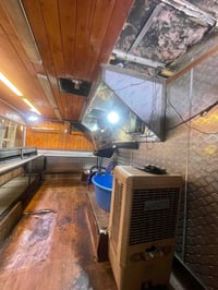 مطعم متنقل اكلات سريعه للبيع سياره اصوليه اوراق كامله وتمشي 0771634429...