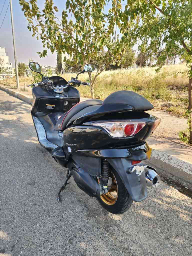 فورزا • ٢٥٠ • ٢٠٠٨