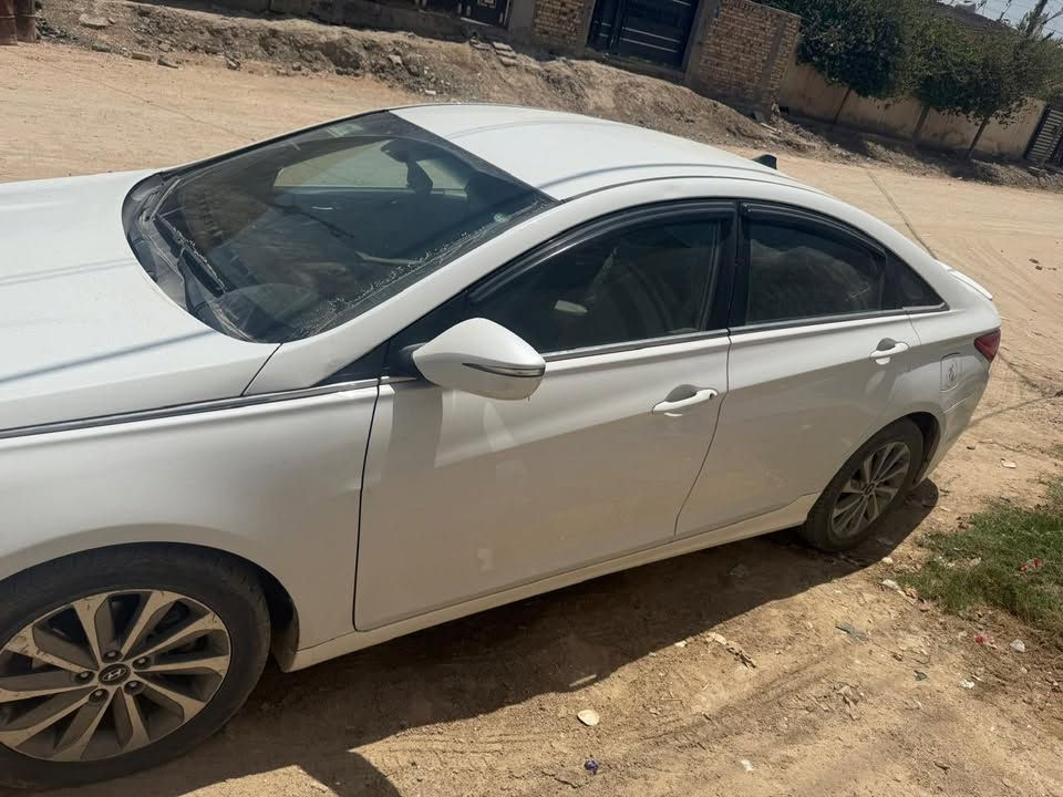 بيع مستعجل جوه سعر السوك سوناتا ٢٠١٣ خليجي بيه قطعتين ماشيه ١١٨ جديده بمعنى الكلمه سعرها ١١٨ وبيه مجال قليل 
***********
مكاني ب الحله المركز
